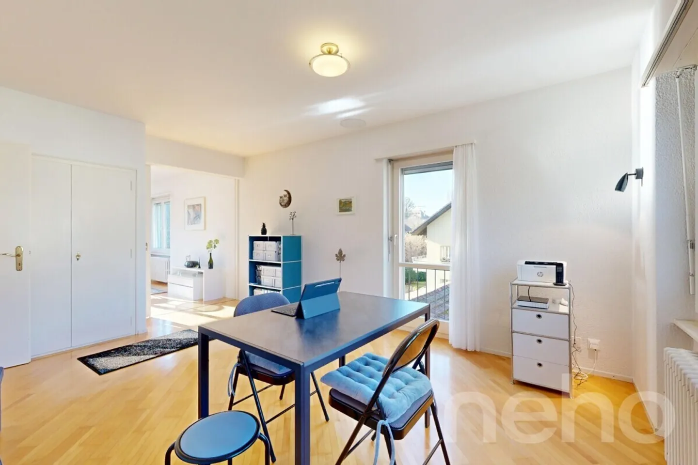 Stylish 3.5 Room Apartment with Balcony in Bern - Photo 4 of 12