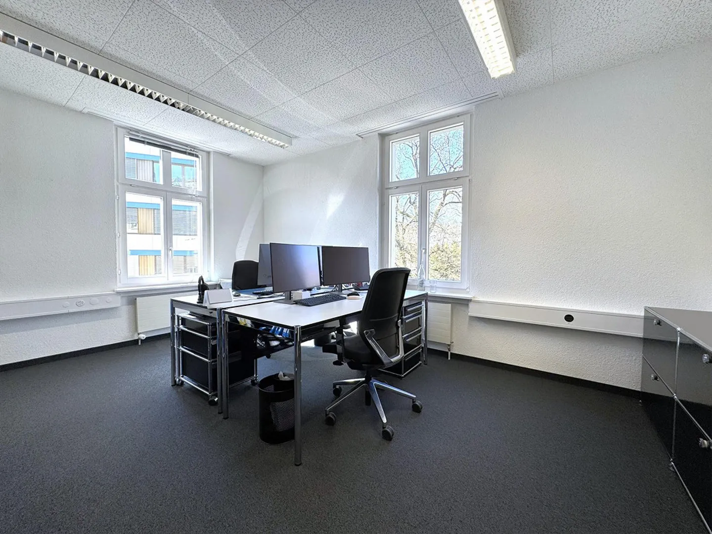 205 m² d'espace de bureau/commercial dans un emplacement idéal - Photo 5 sur 8