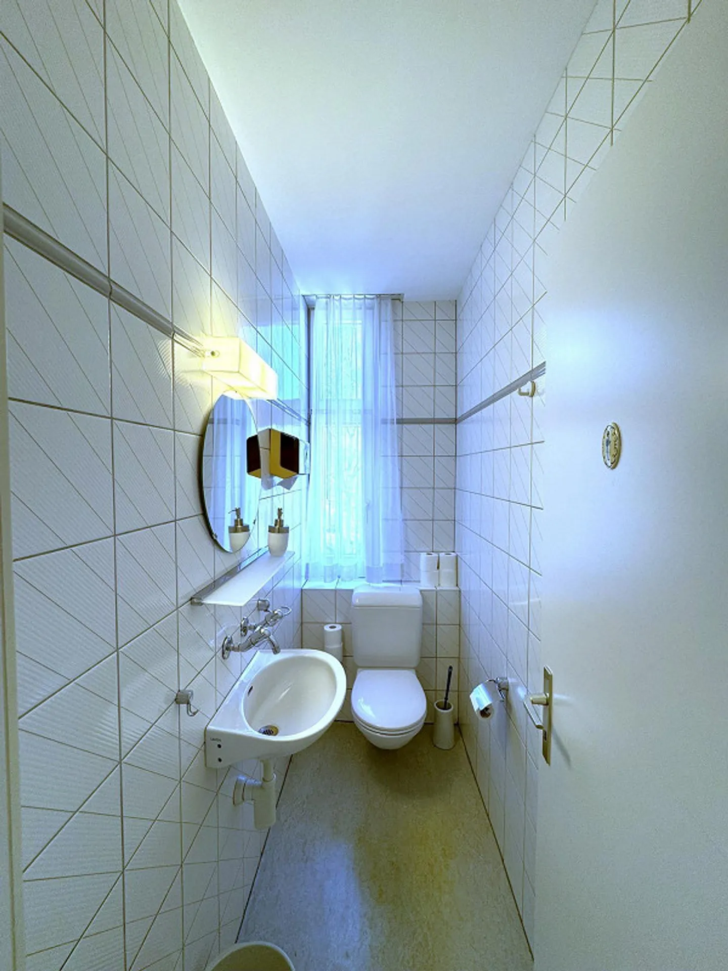 205 m² d'espace de bureau/commercial dans un emplacement idéal - Photo 7 sur 8