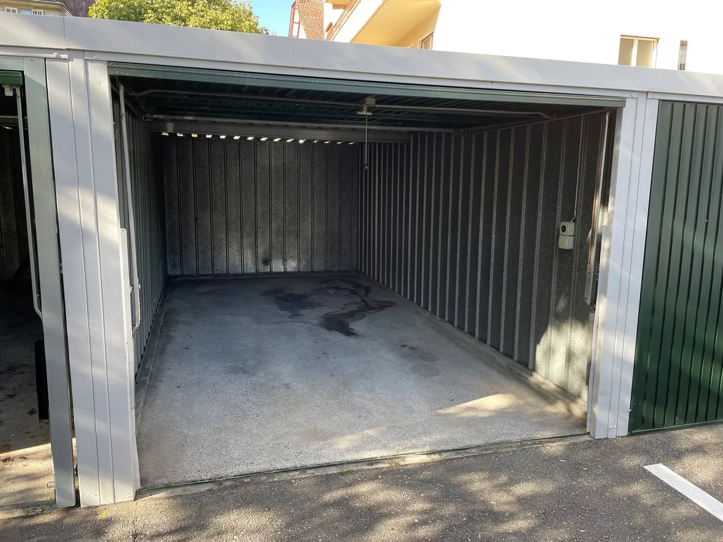 Box de garage à louer comme espace de stockage à Kriens - Photo 1 sur 4