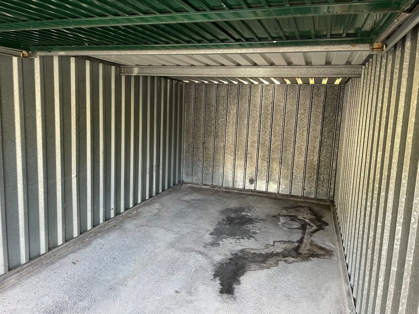 Box de garage à louer comme espace de stockage à Kriens - Photo 2 sur 4