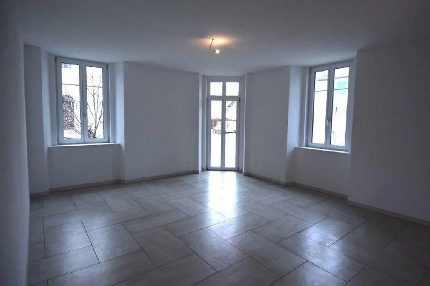 Edificio con 4 appartamenti completamente ristrutturati - Foto 3 di 12