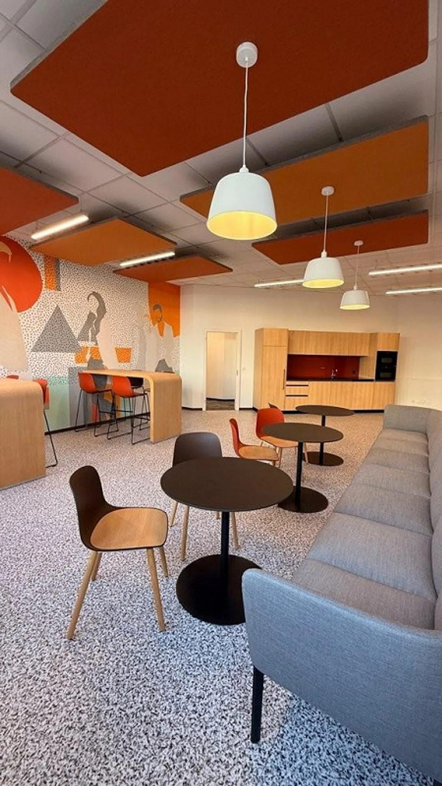 Modern Office Spaces - Photo 2 of 6