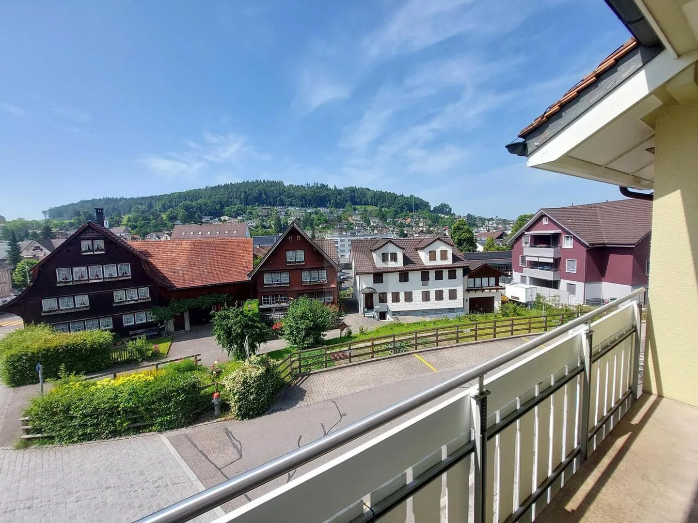 SU DUE PIANI IN UNA POSIZIONE CENTRALE! - Foto 1 di 6