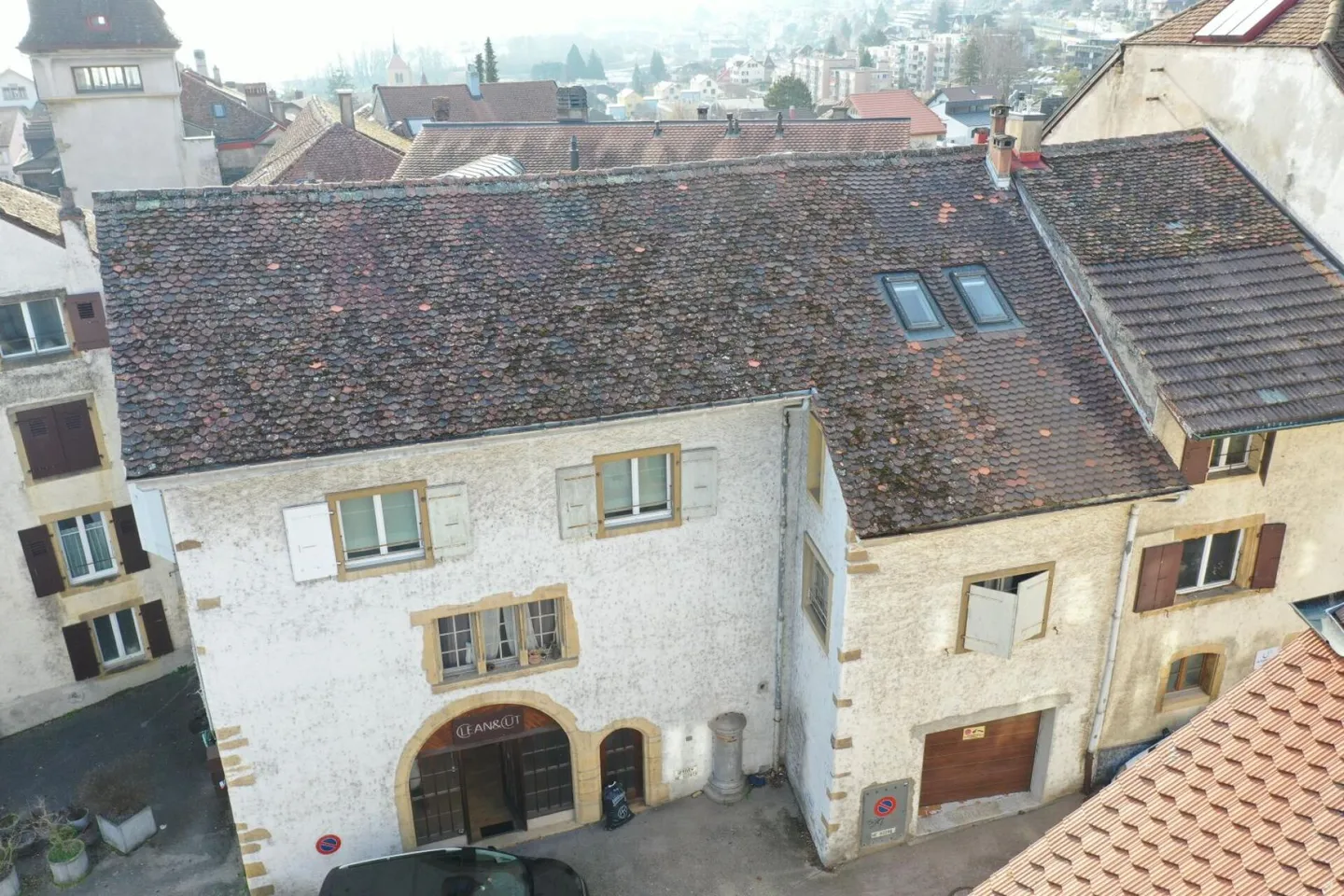 Immeuble mixte à St-Blaise - Photo 3 sur 13