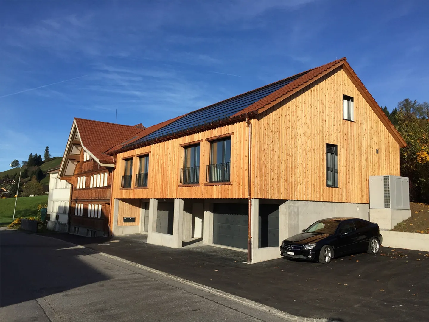 Bright 2 1/2 Room Loft Apartment (Left) - Photo 1 of 6