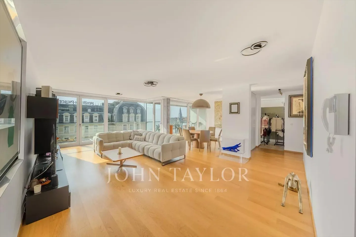 Magnificent 4.5-room apartment in the heart of Montreux - Photo 1 of 7