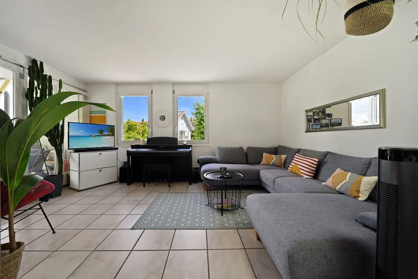 Dreamlike property in perfect location of Lyss - Photo 14 of 25