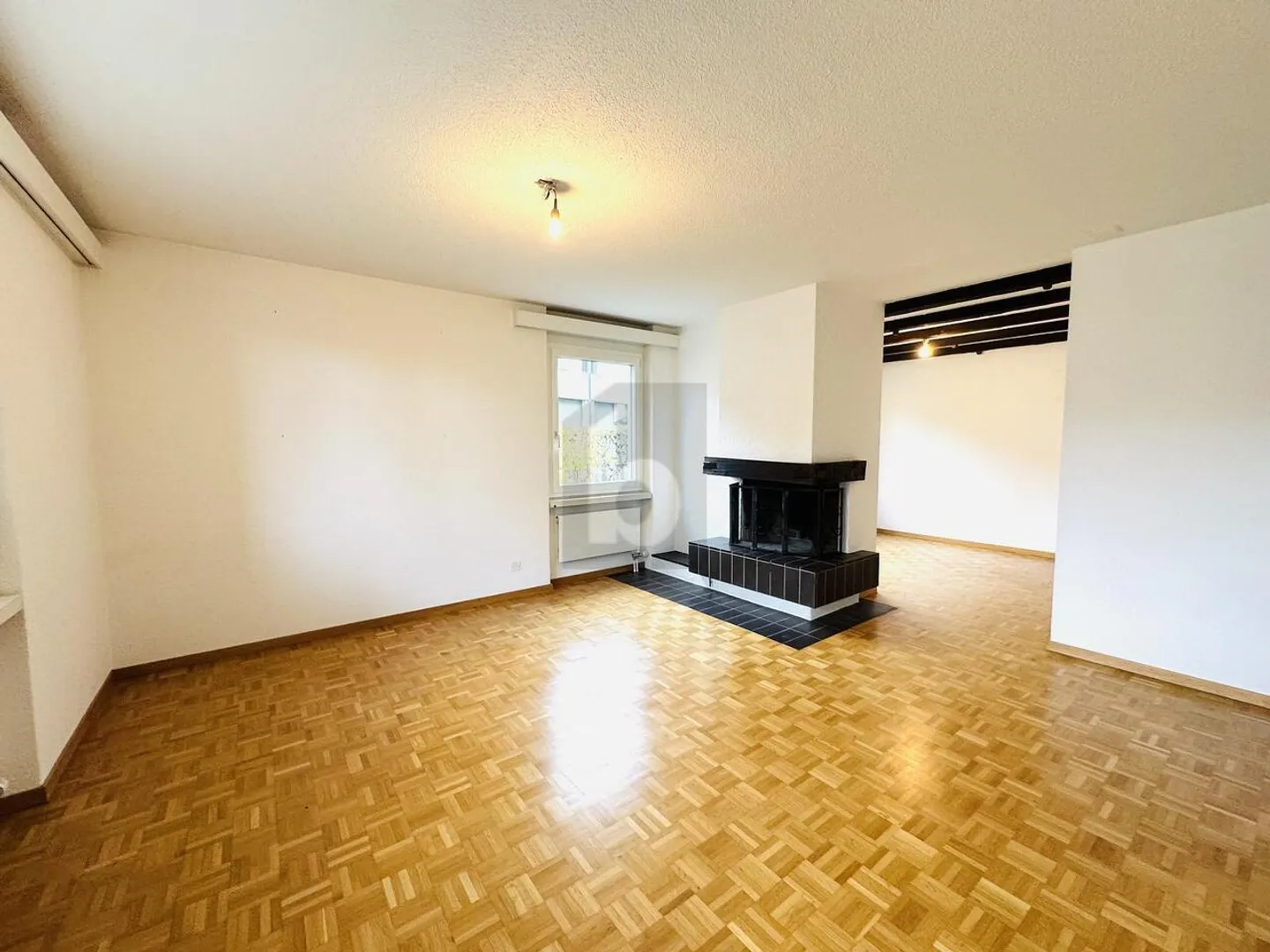 BRIGHT ROOMS IN A SUPERB LOCATION - Photo 1 of 6