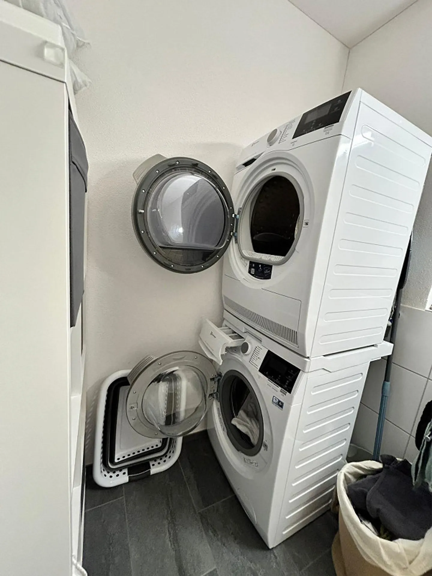 3.5 Room Apartment - Photo 7 of 10