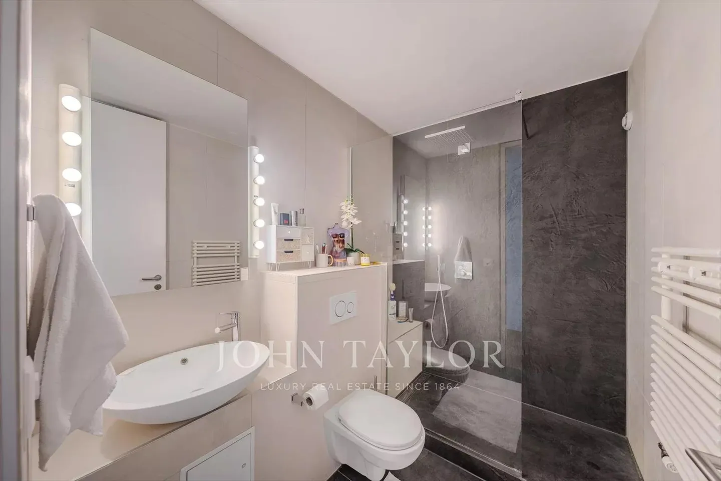 Magnificent 4.5-room apartment in the heart of Montreux - Photo 7 of 7