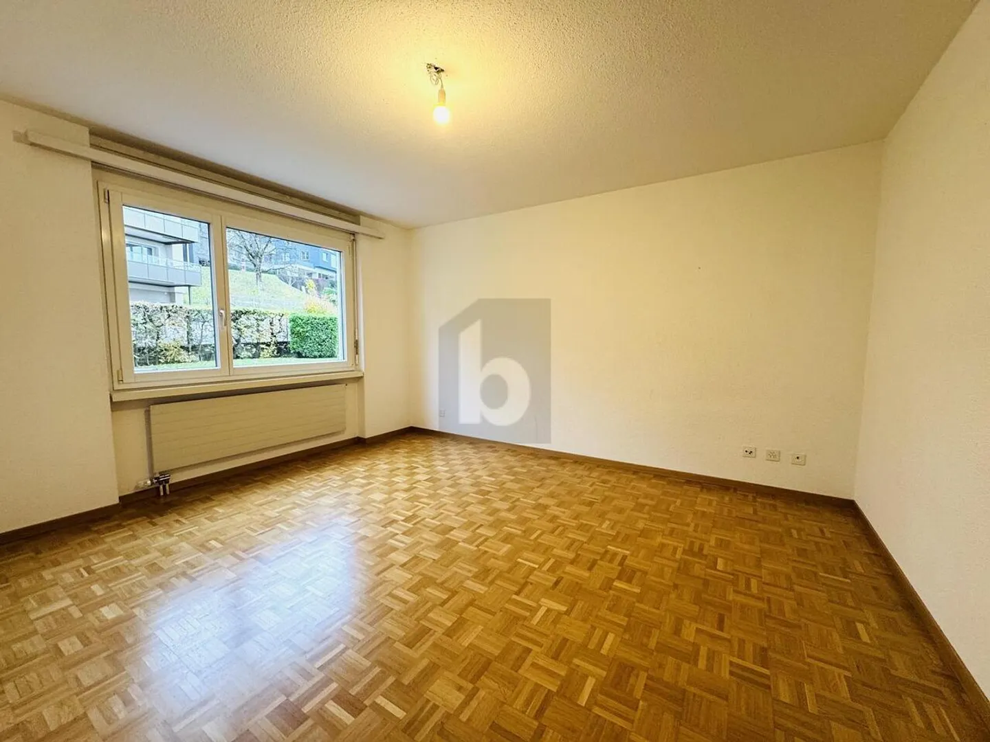 BRIGHT ROOMS IN A SUPERB LOCATION - Photo 4 of 6