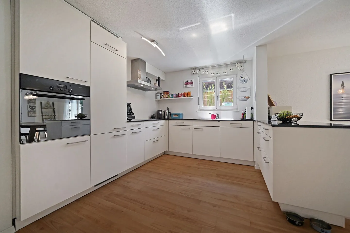 Dreamlike property in perfect location of Lyss - Photo 17 of 25