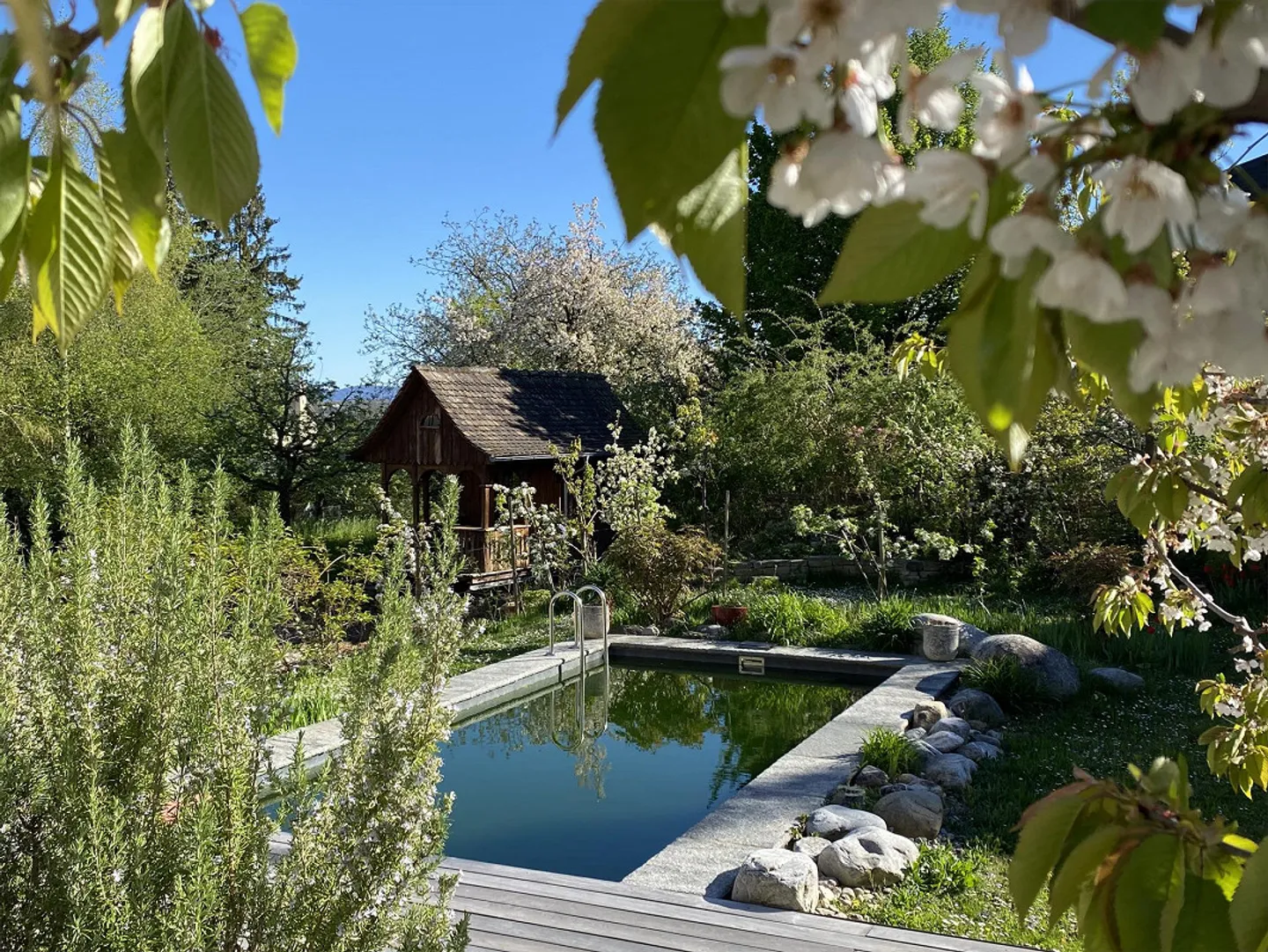 Romantic 5.5-Room Family Home with Dream Garden and Pool - Photo 2 of 14