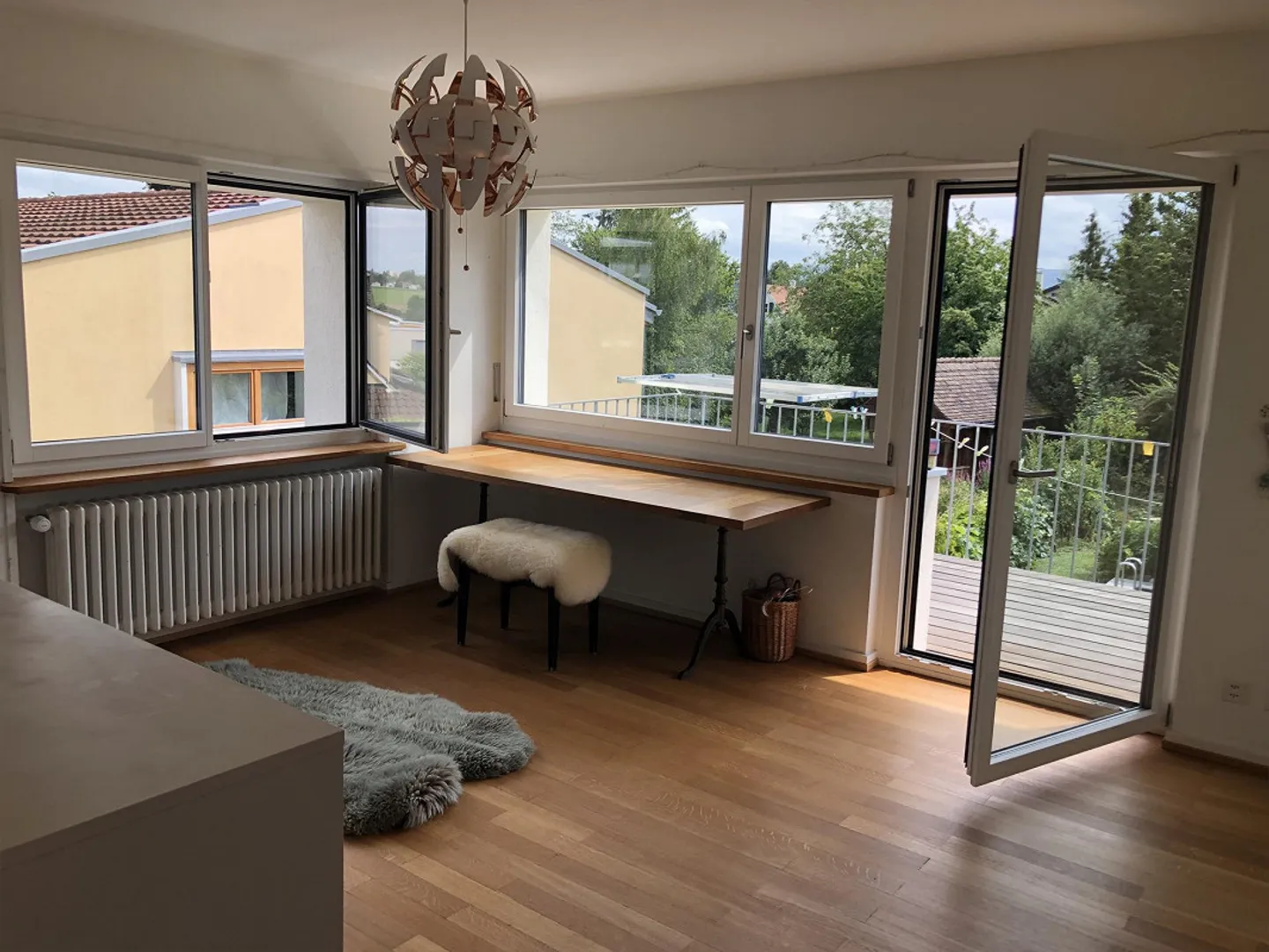 Romantic 5.5-Room Family Home with Dream Garden and Pool - Photo 7 of 14