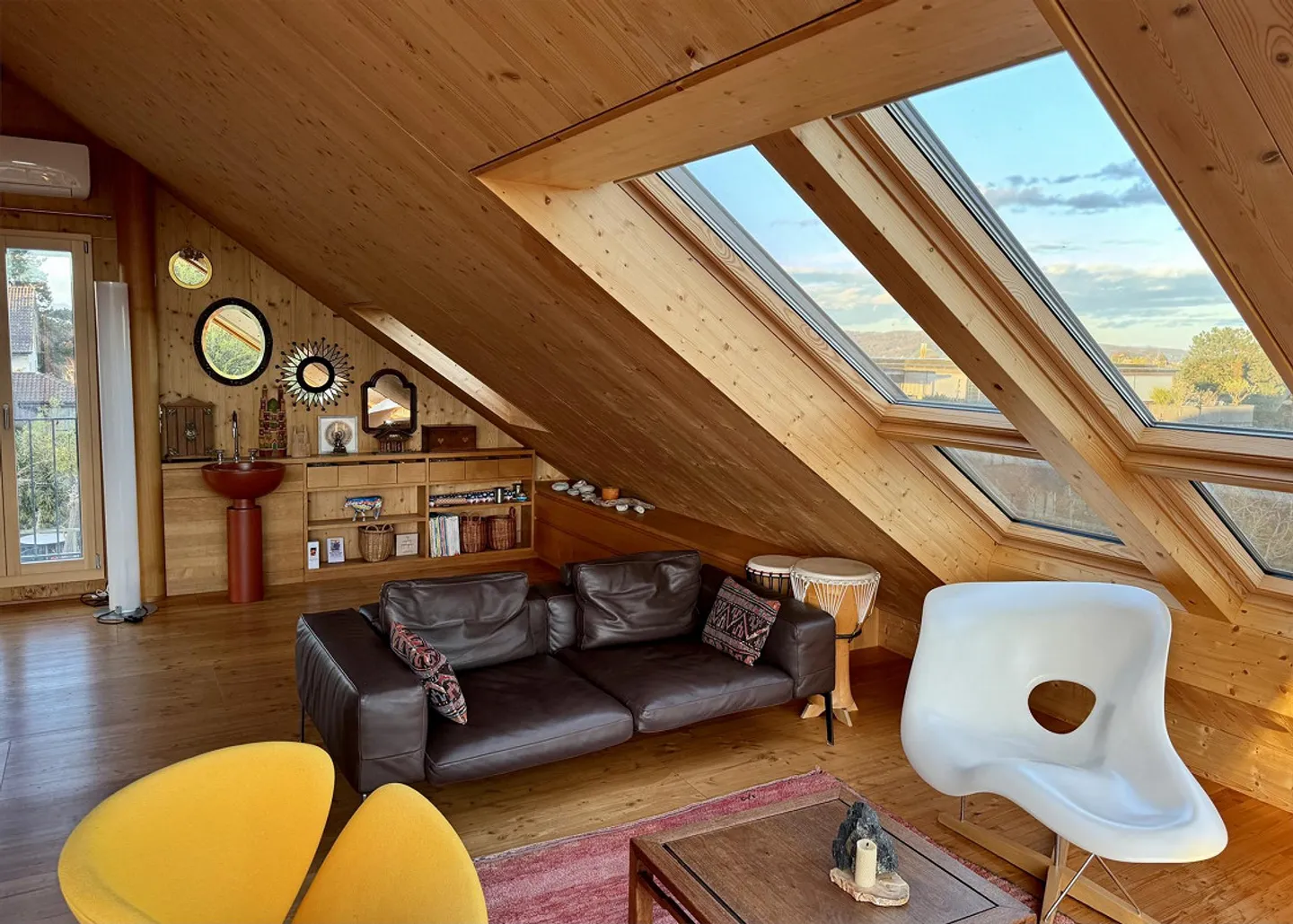 Romantic 5.5-Room Family Home with Dream Garden and Pool - Photo 12 of 14