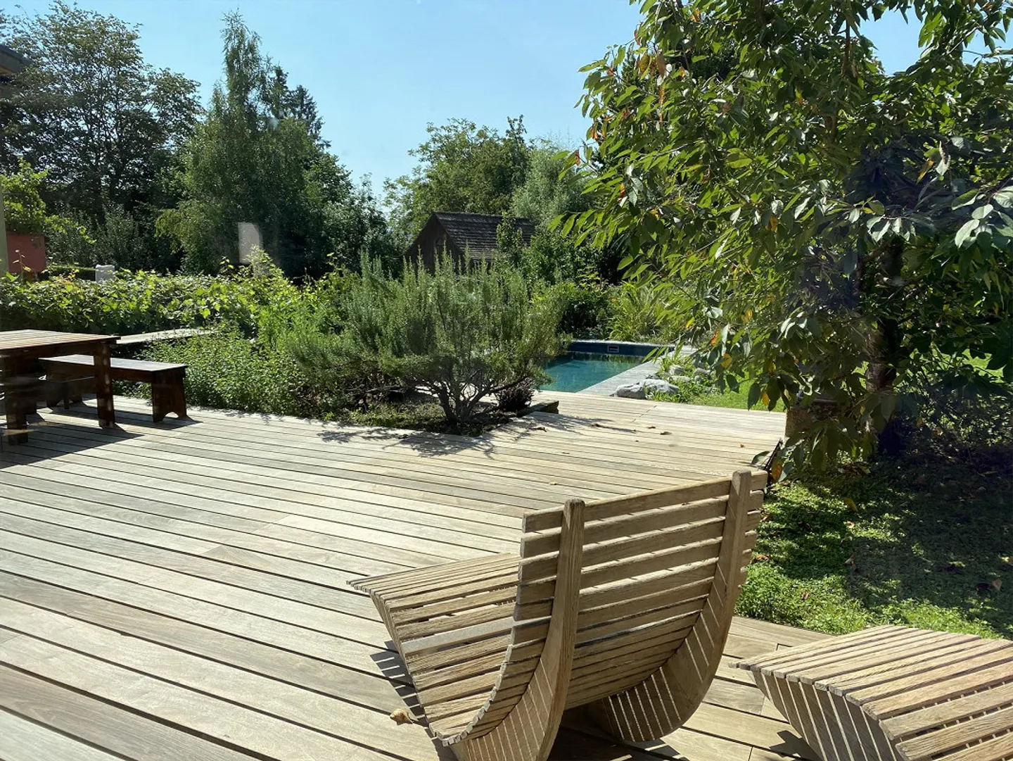 Romantic 5.5-Room Family Home with Dream Garden and Pool - Photo 4 of 14