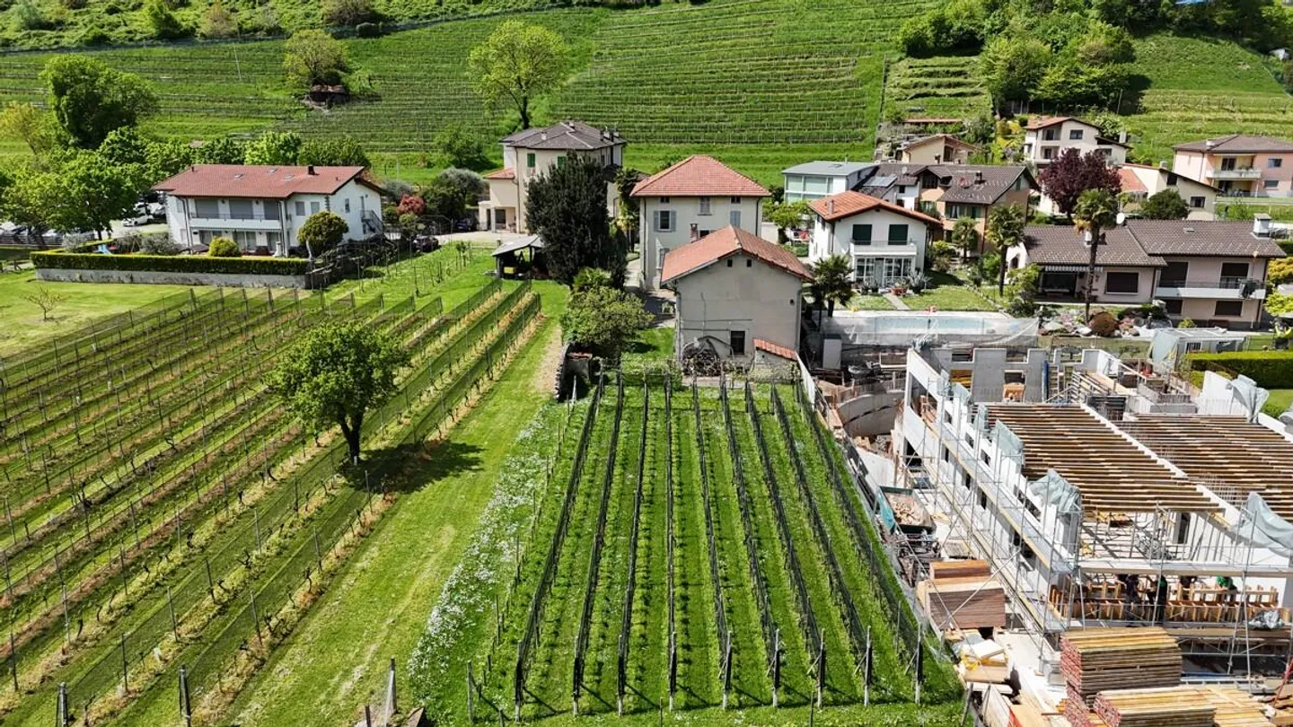 RANCATE - MAISON JUMELLE AVEC ÉTABLE, GRAND TERRAIN CONSTRUCTIBLE - Photo 7 sur 9