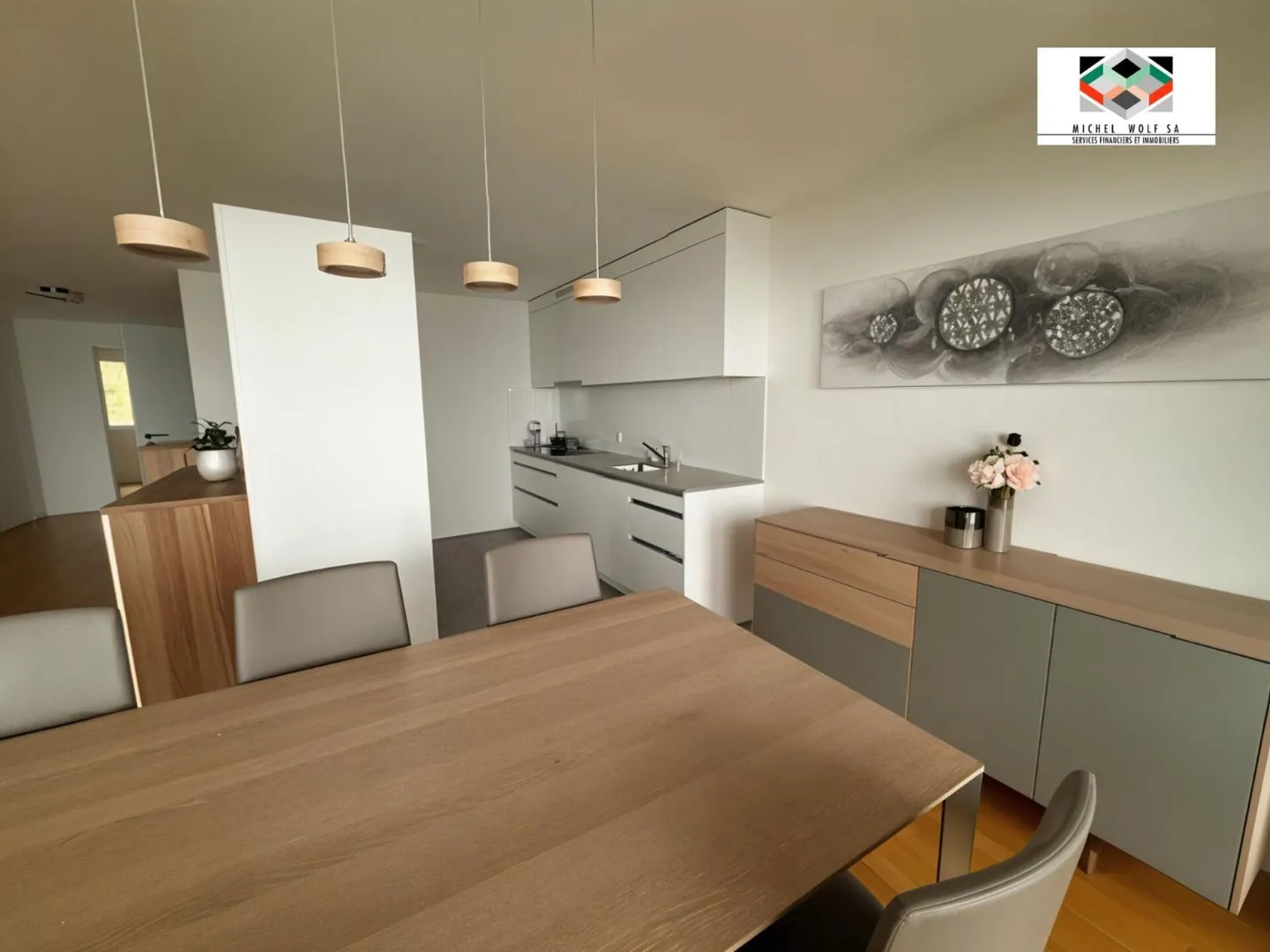 Magnificent apartment with a view of the lake and the Alps - Photo 4 of 9