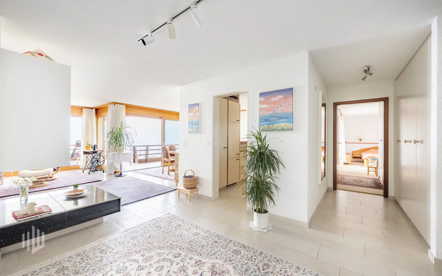 Appartamento in vendita - Foto 2 di 8