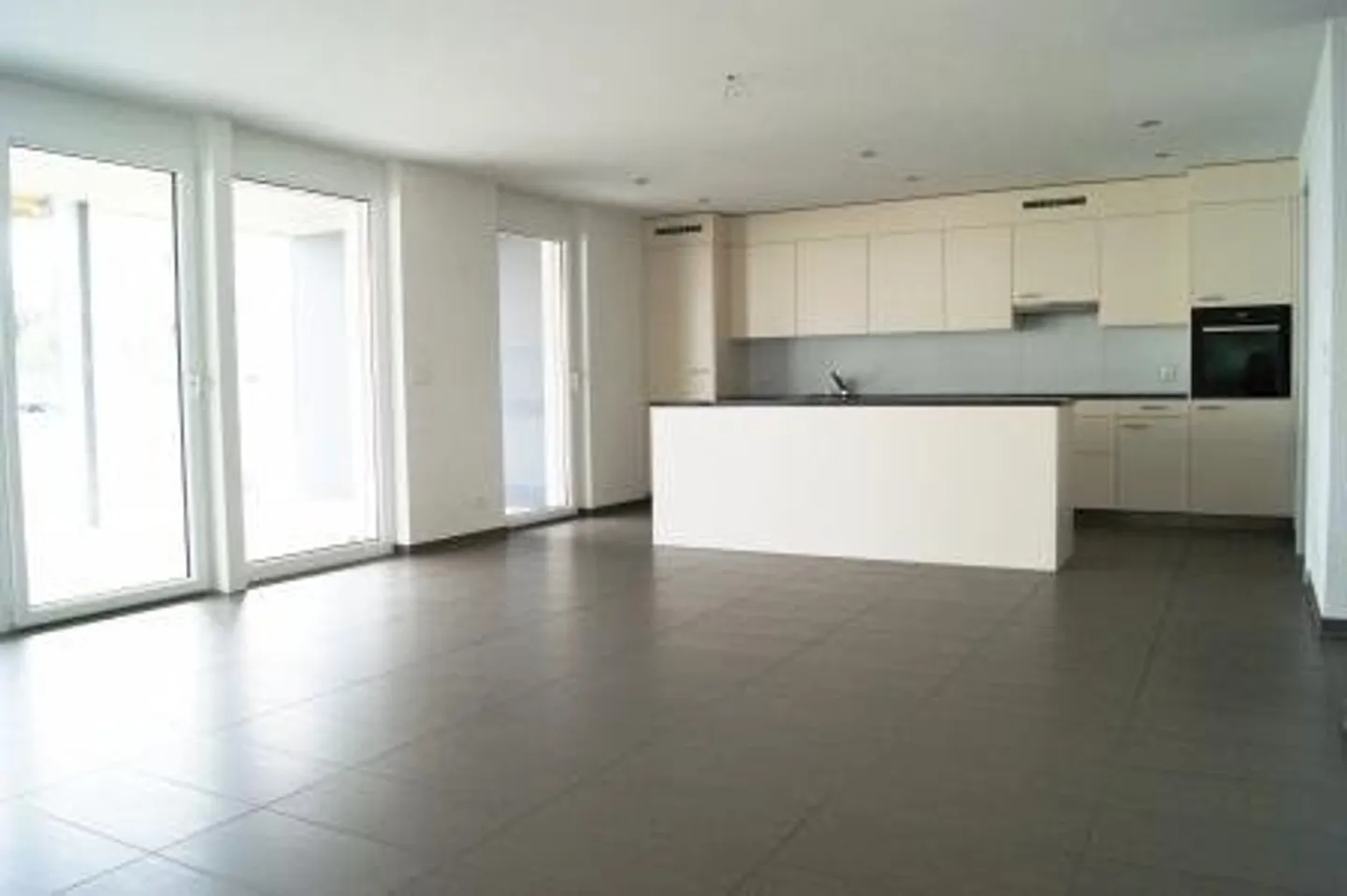 Bell'appartamento di 4.5 stanze a St. Ursen! - Foto 3 di 4