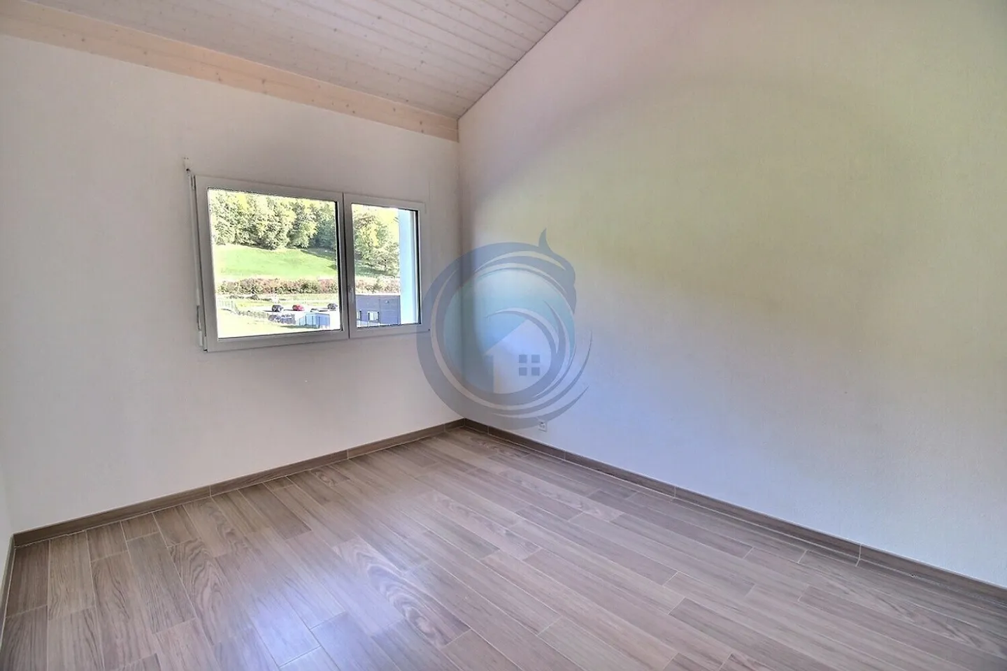 APPARTAMENTO DI 3,5 LOCALI CON BALCONE - Foto 9 di 14