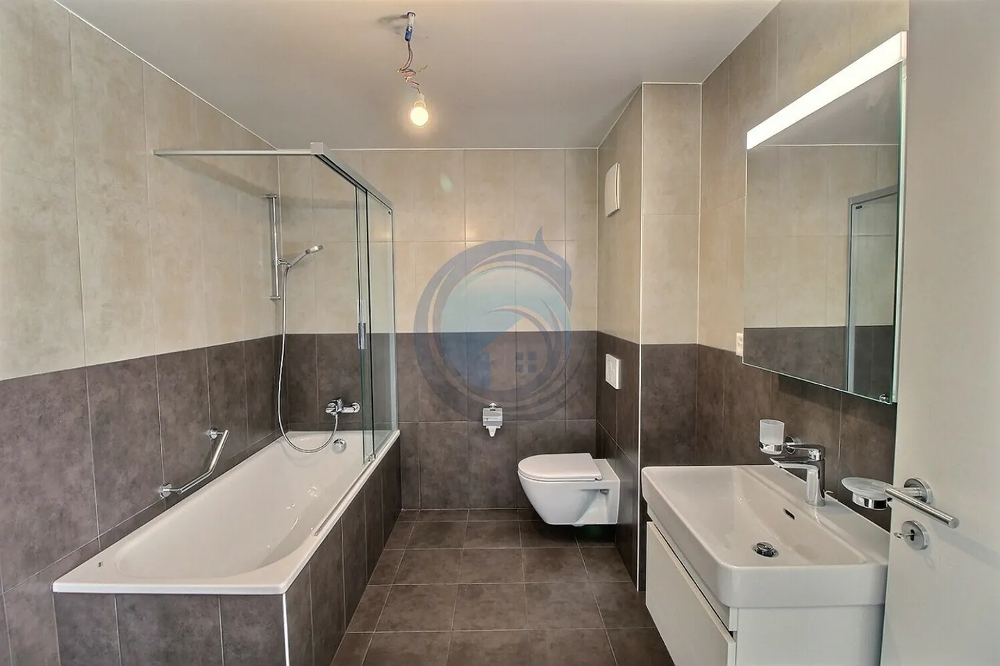 APPARTAMENTO DI 3,5 LOCALI CON BALCONE - Foto 10 di 14