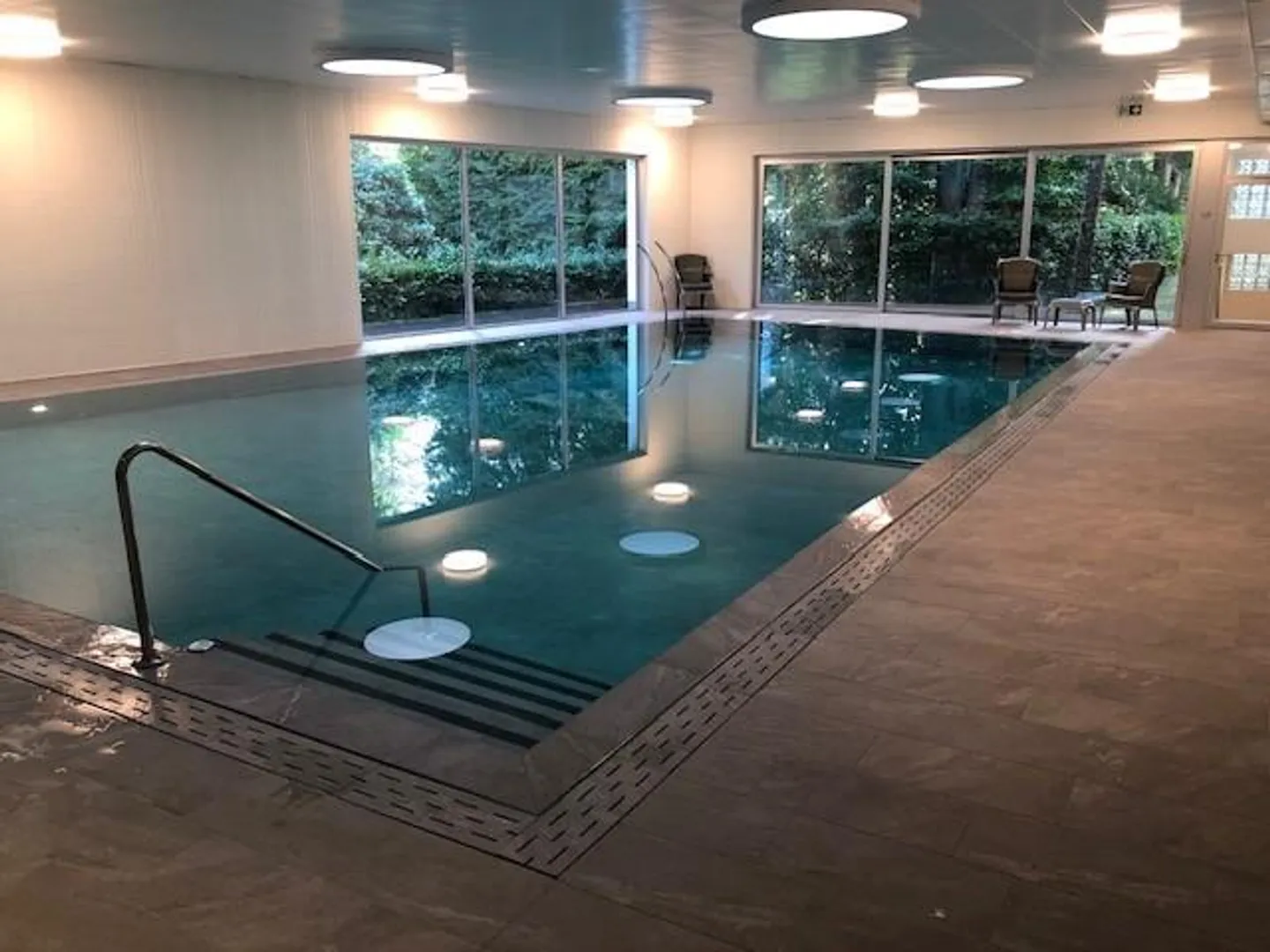 Appartamento moderno vicino al lago - Foto 2 di 13