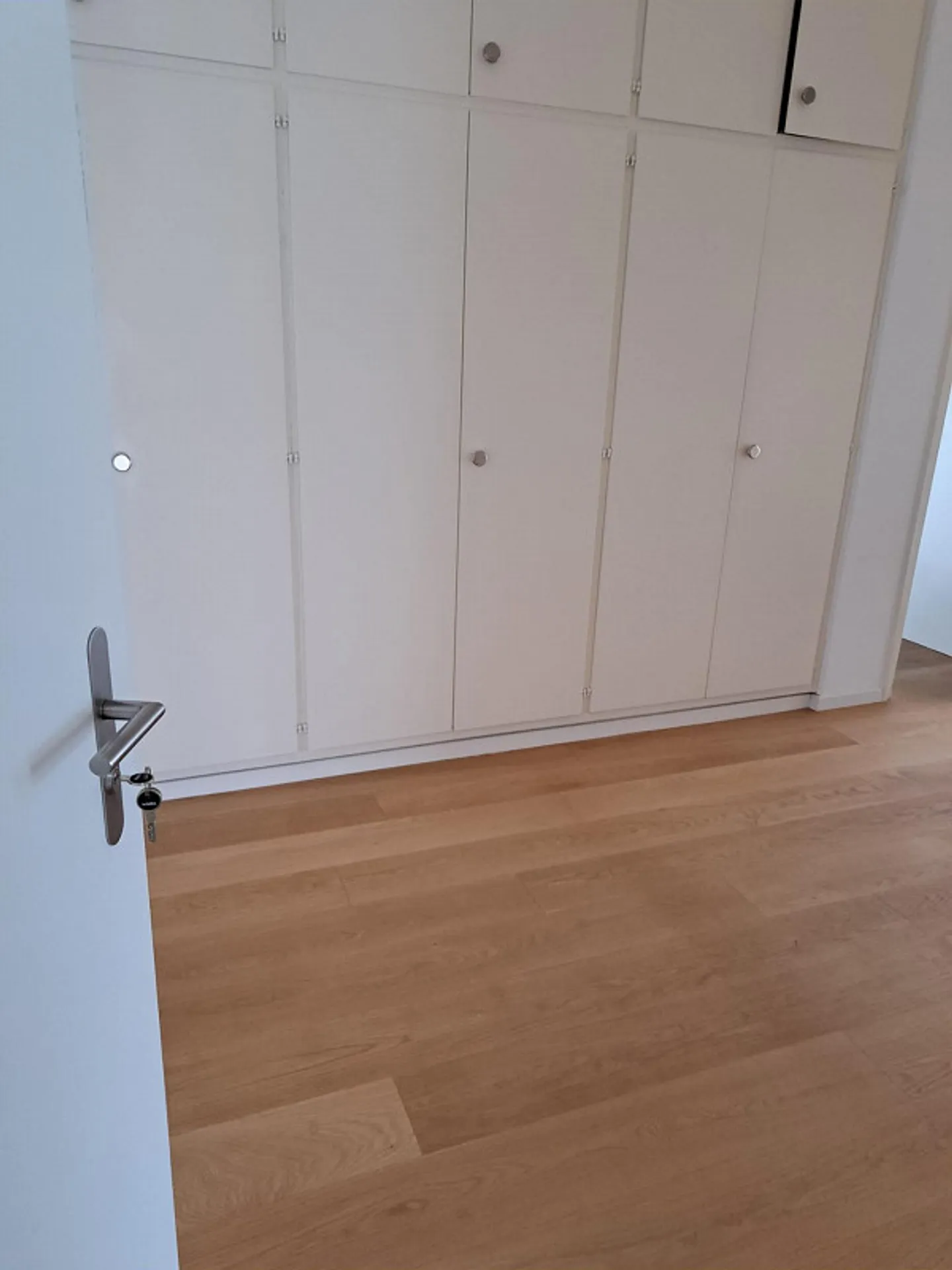Appartamento moderno vicino al lago - Foto 5 di 13