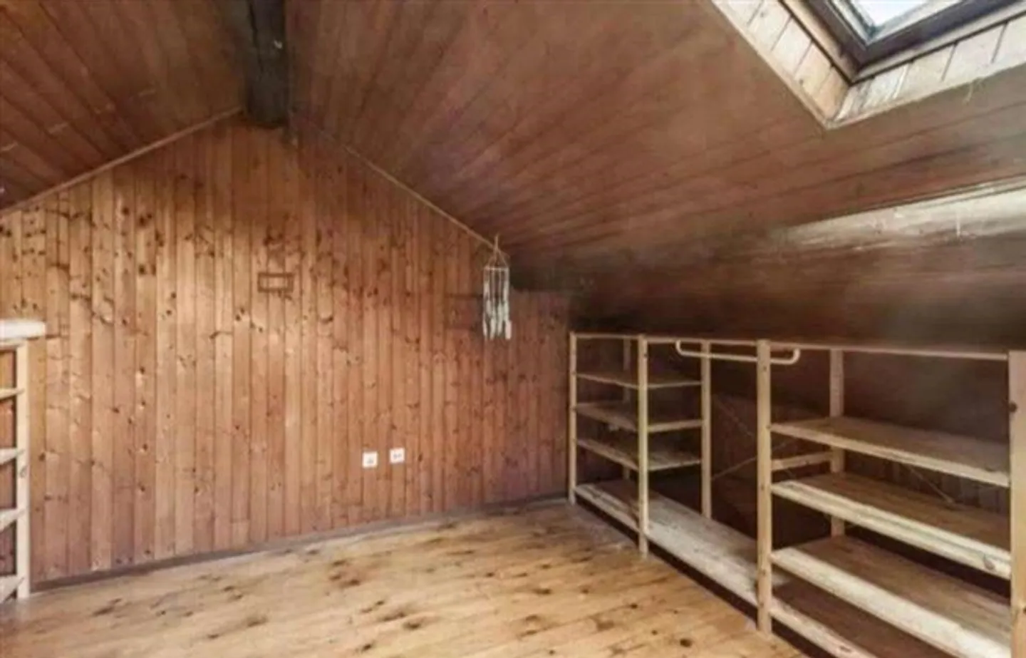 "CRYPTO-FRIENDLY" Casa unifamiliare con giardino e parcheggio - Foto 11 di 12