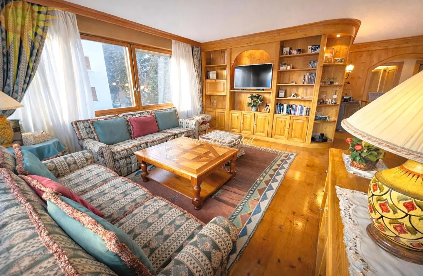 Posizione privilegiata! Ampio appartamento angolare di 5,5 locali con grande terrazza a sud! - Foto 5 di 9