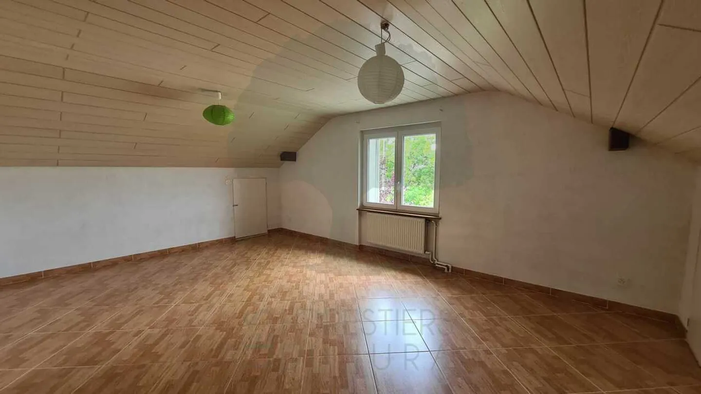Familienhaus mit zwei Wohnungen - Foto 9 von 17