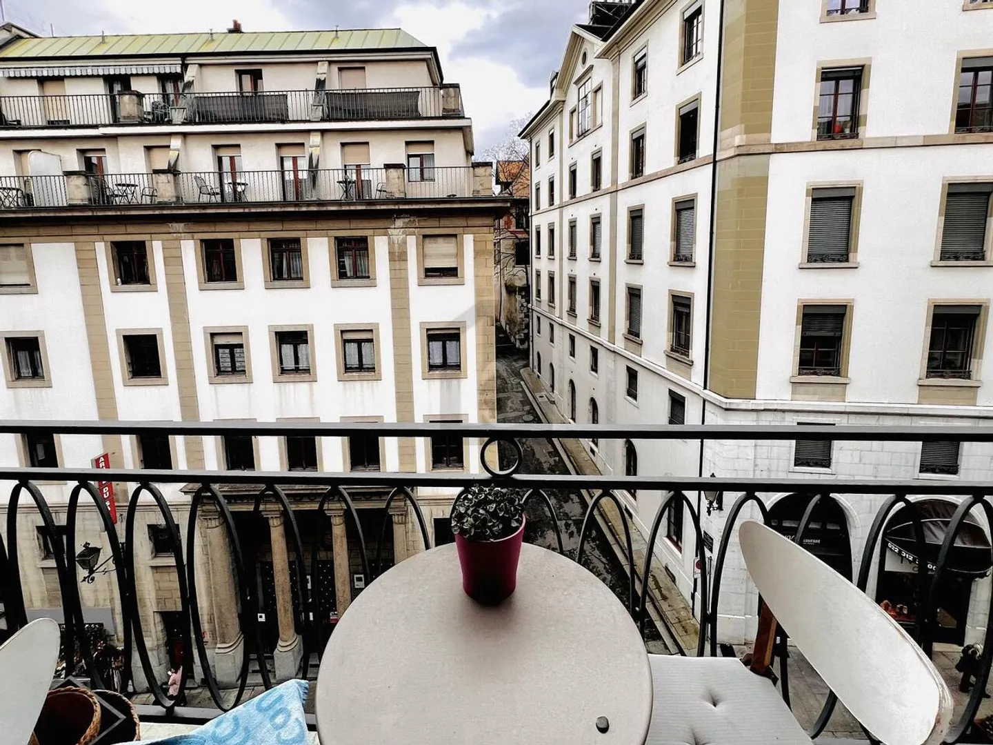 RENOVIERTER KOMFORT IN DER ALTSTADT FÜR EIN PAAR - Foto 1 von 6