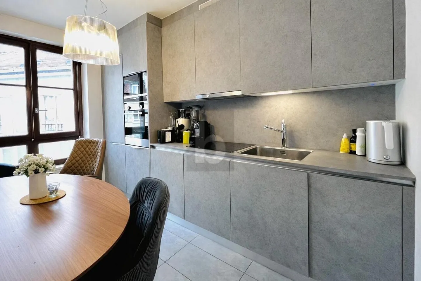 RENOVIERTER KOMFORT IN DER ALTSTADT FÜR EIN PAAR - Foto 3 von 6