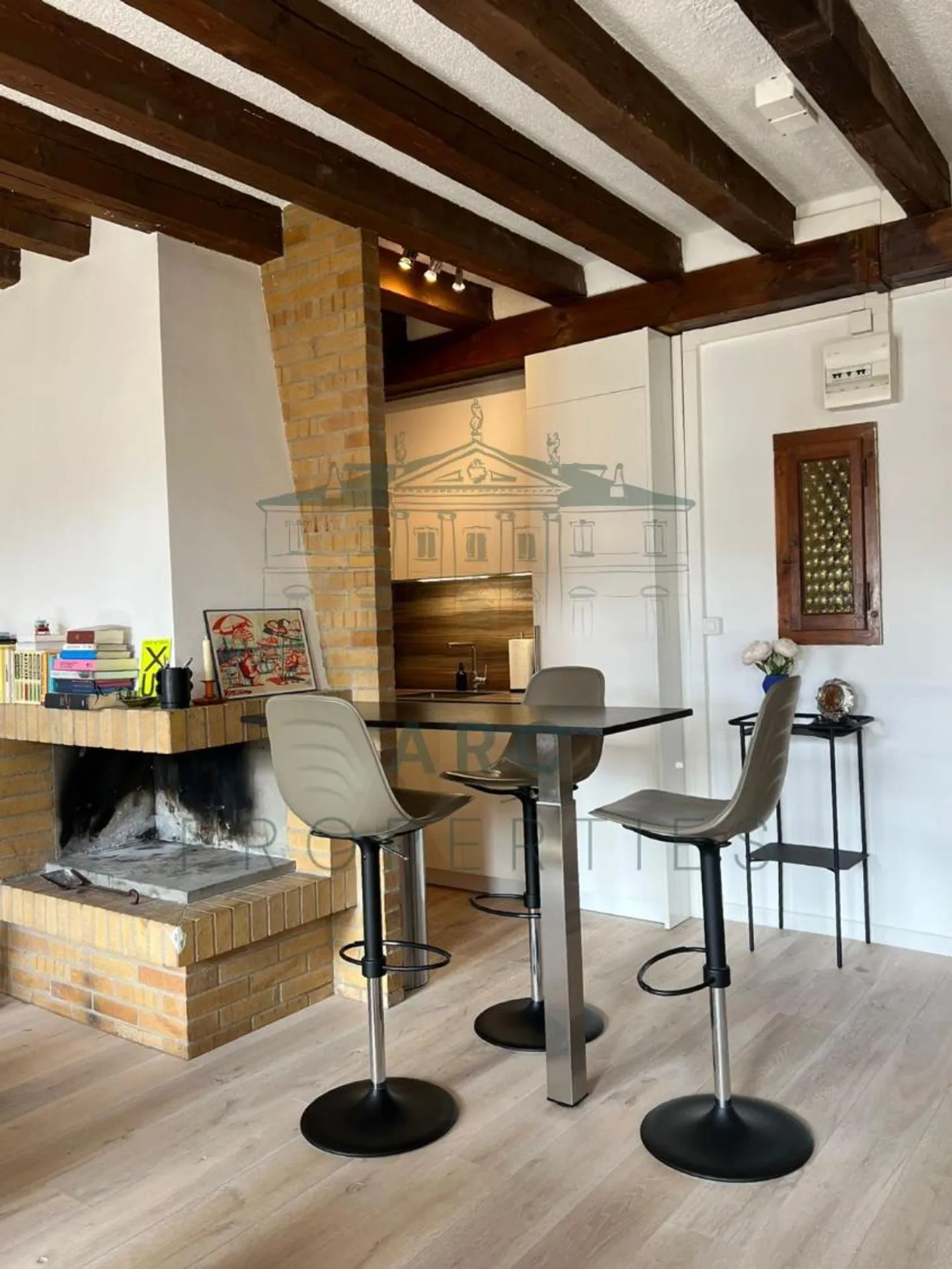 EAUX-VIVES - VOLLSTÄNDIG RENOVIERTE WOHNUNG - Foto 3 von 6