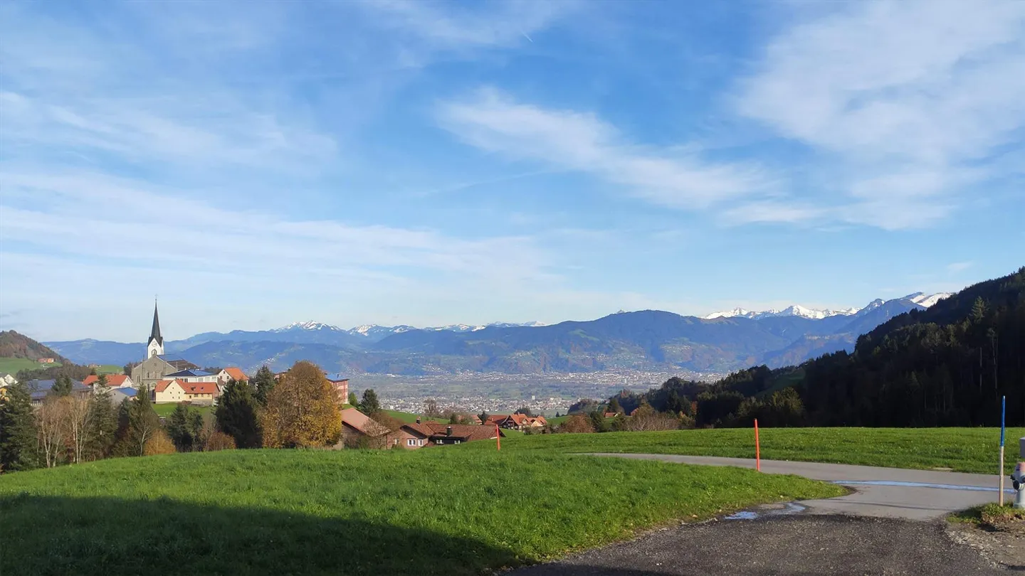 Umfassend renoviertes Bauernhaus mit Traumaussicht - Foto 2 von 18