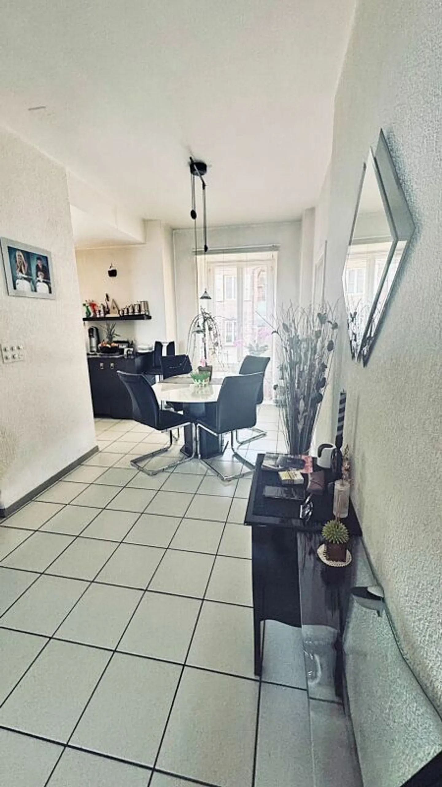 Spacious 4.5-room apartment in the city center of Neuchâtel - Photo 7 of 24