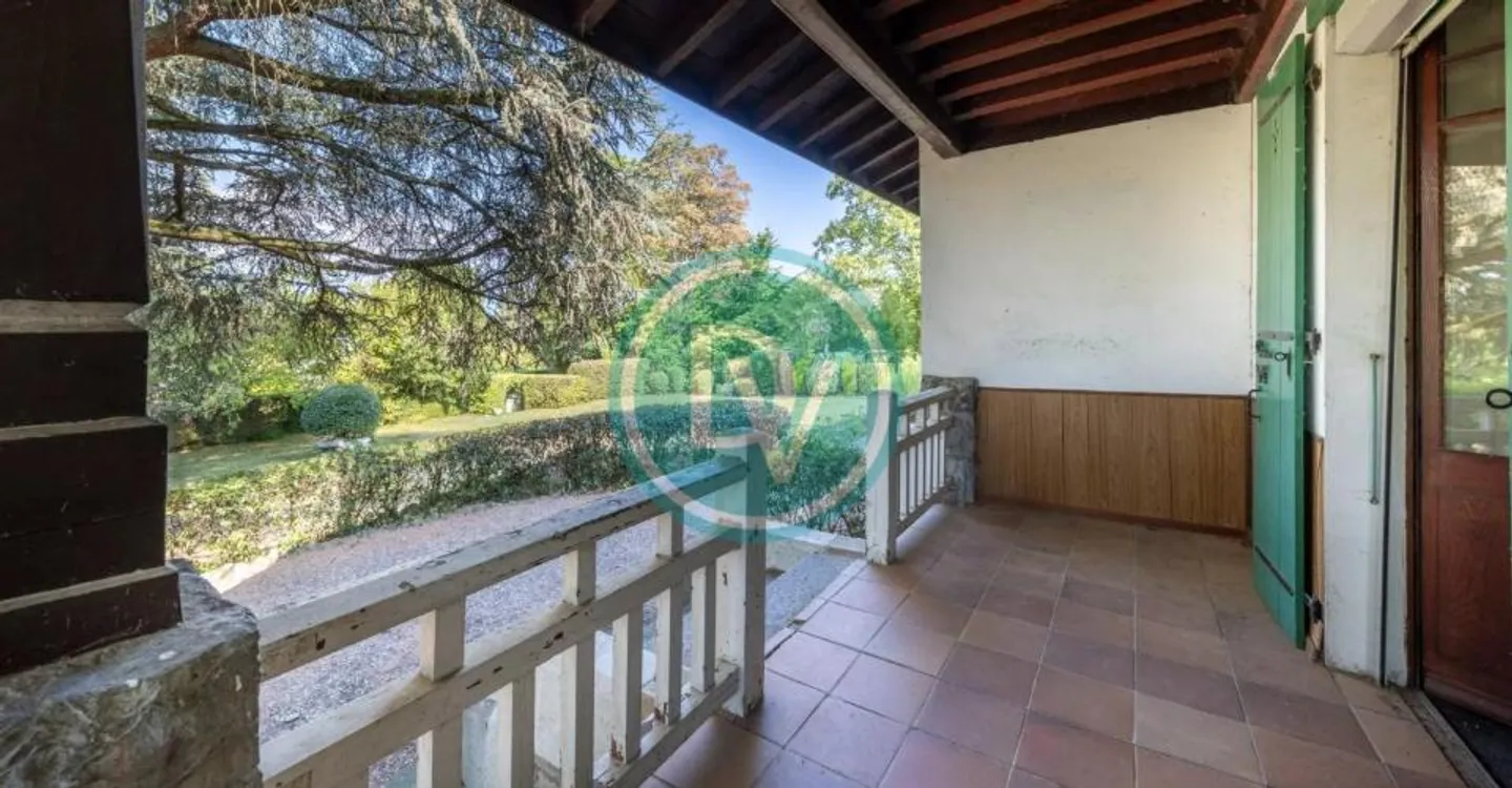 Charming Villa in Collonge-Bellerive - Photo 2 of 11