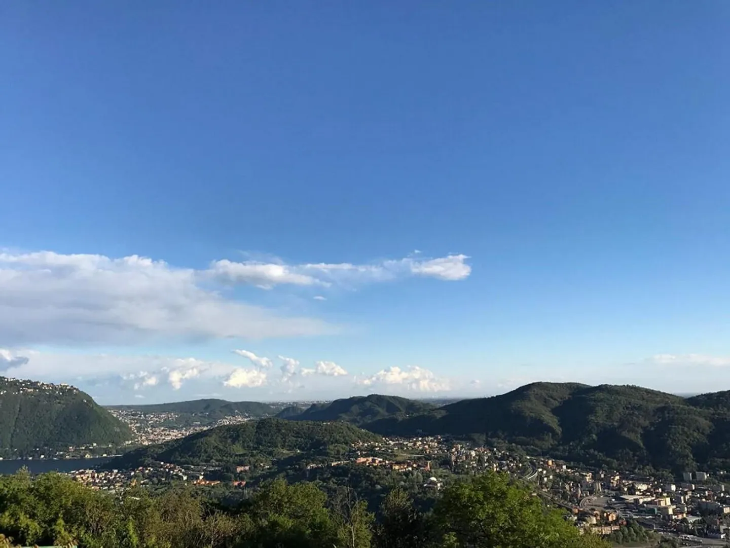 Deliziosa casina con vista lago - Foto 1 di 9