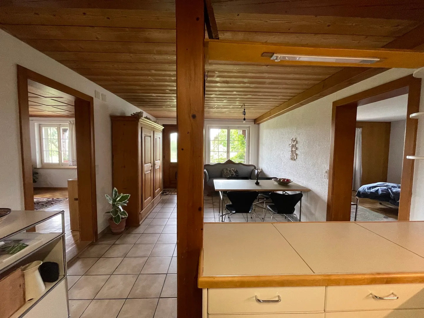 APPARTAMENTO 4½ STANZE A RÜFENACHT (BE), ARREDATO, TEMPORANEO - Foto 3 di 10