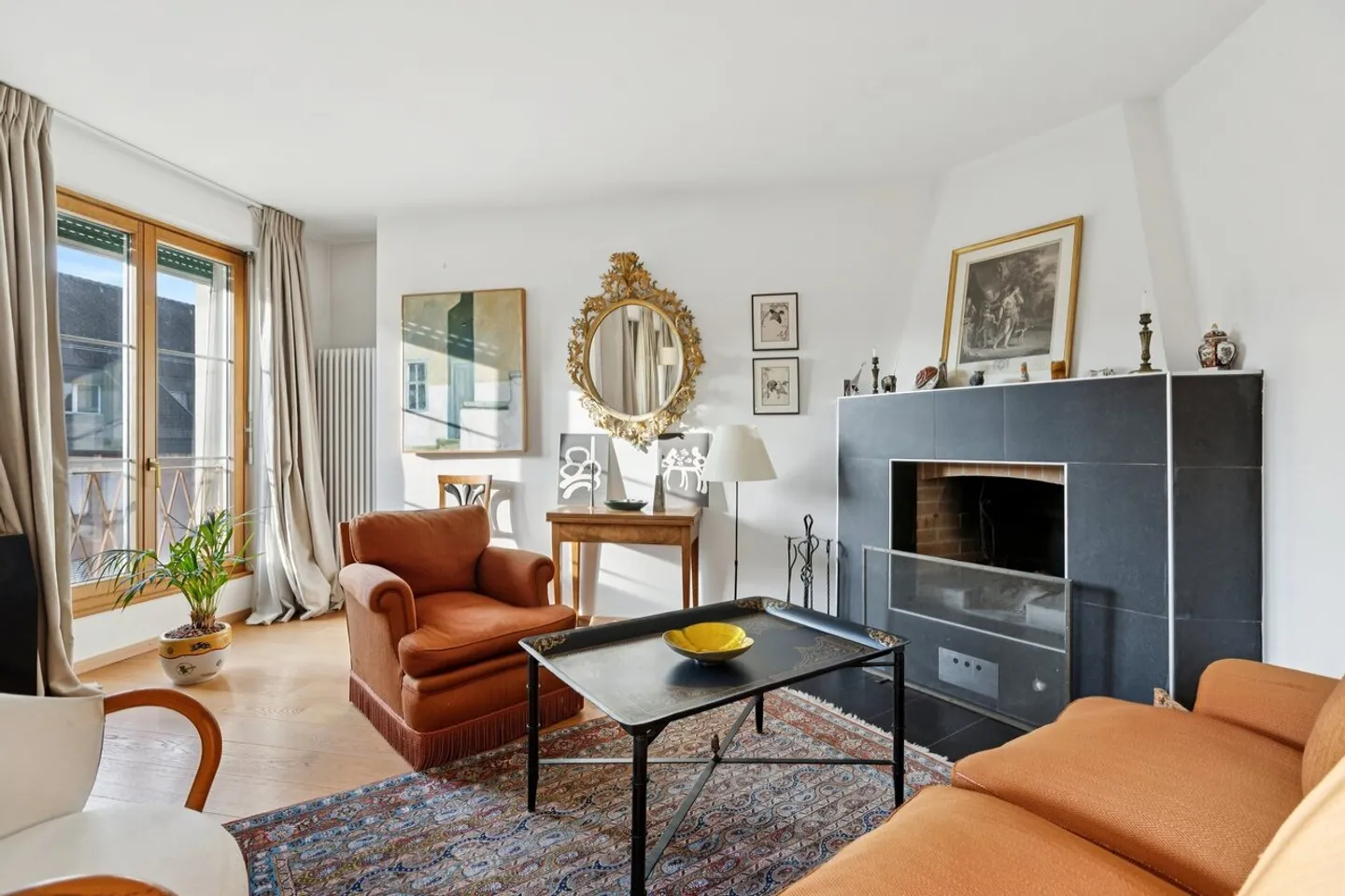 Spacious 4-room apartment in the heart of Morges - Exclusively - Photo 3 of 12