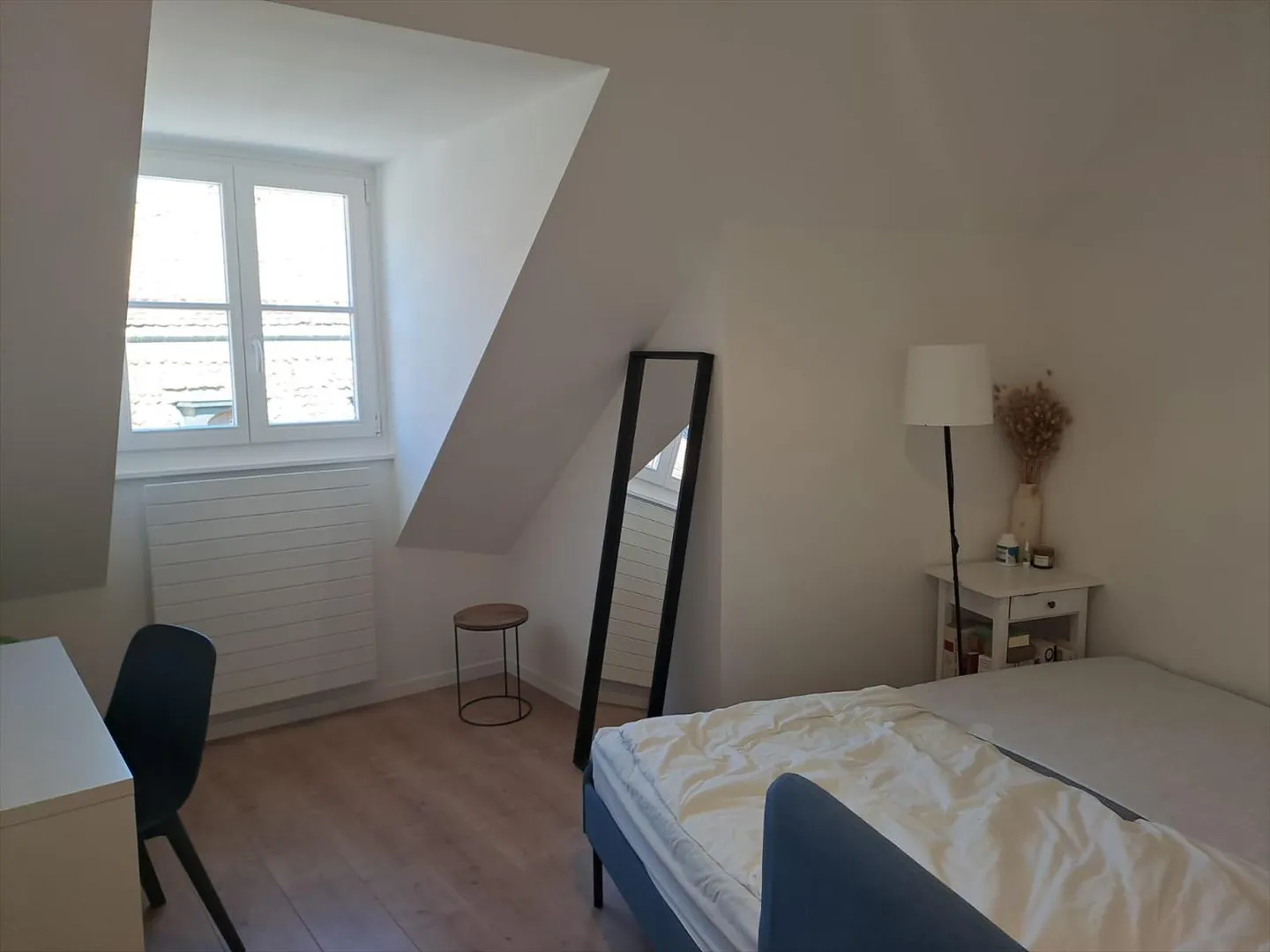 Room 1 piece - Photo 1 of 4