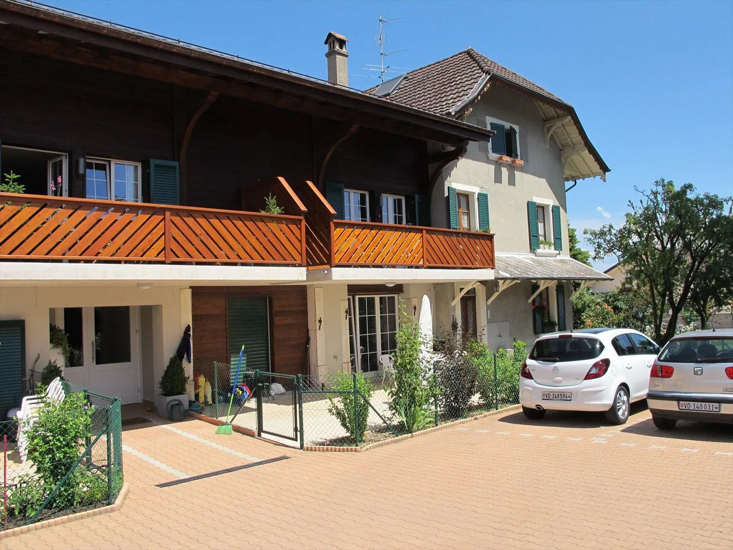 Schönes 4.5-Zimmer-Duplex-Apartment - Givrin - Foto 2 von 12