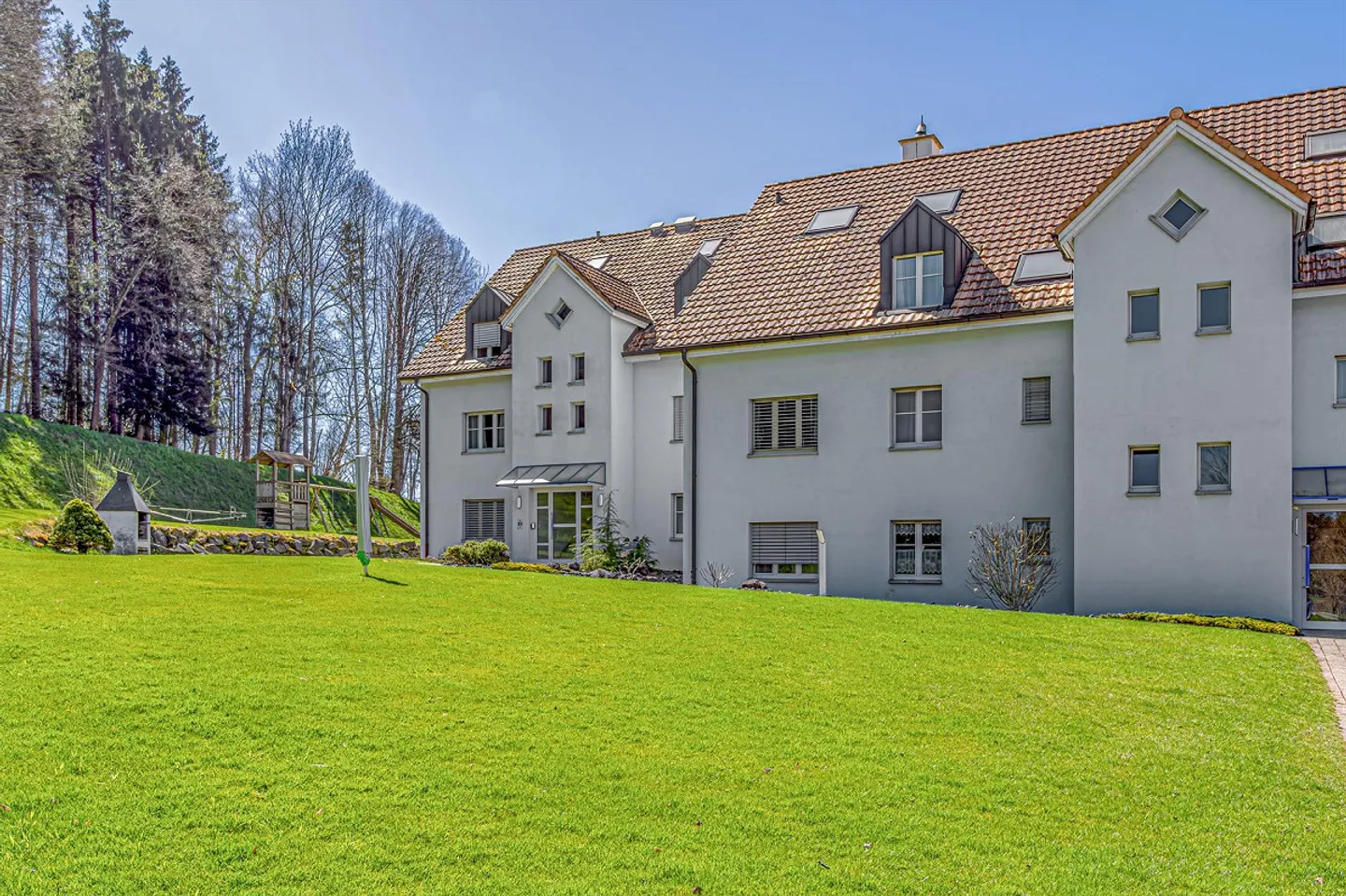 2.5-Room Apartment by the Beautiful Pond - Photo 1 of 12