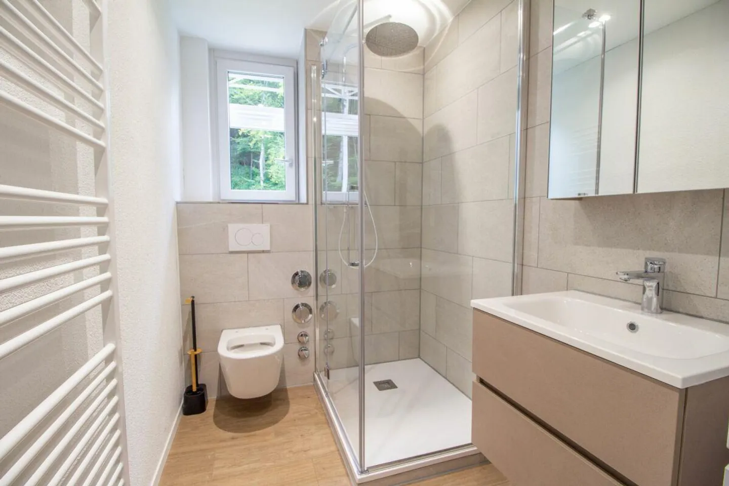 Chambres meublées et fraîchement rénovées dans des appartements partagés - idéal pour St... - Photo 4 sur 18