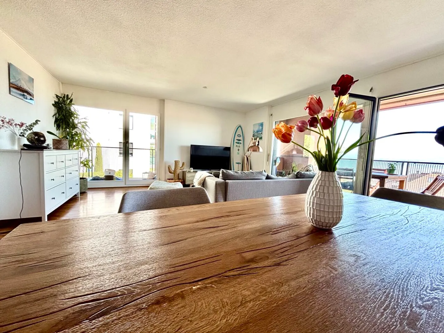Magnificent furnished 3.5-room apartment with breathtaking lake view in Nyon - Rental for one year - Photo 8 of 13