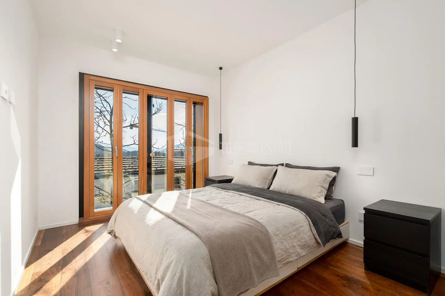 RESIDENZA CONTEMPORANEA CON TERRAZZA E PRIVACY | CONTEMPORARY RESID... - Photo 10 of 13