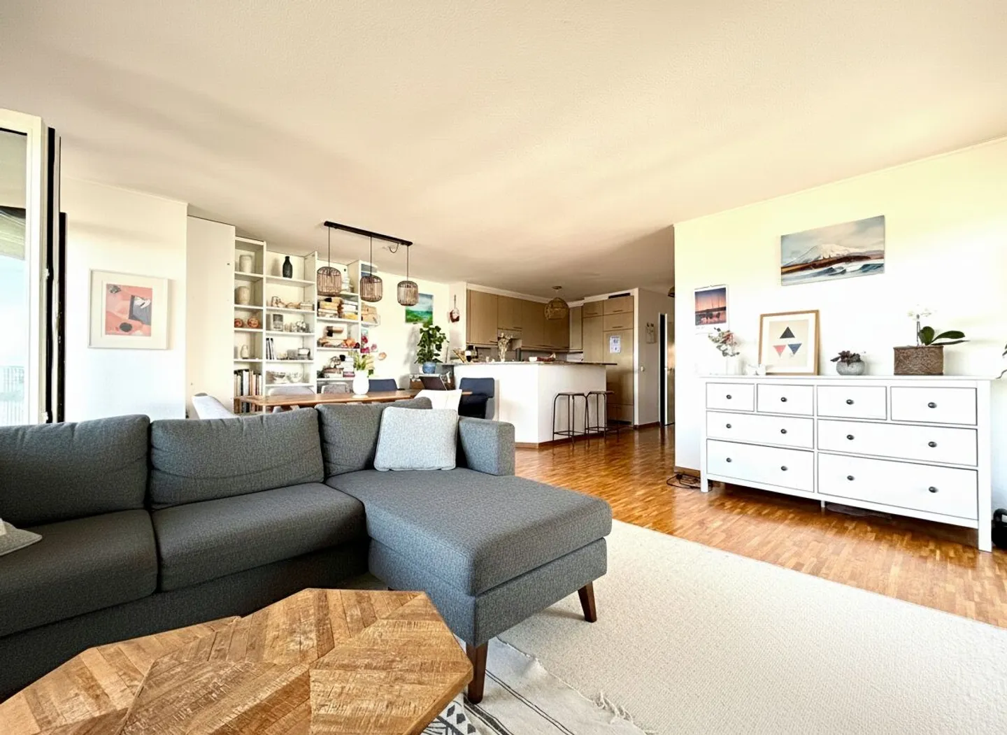 Magnificent furnished 3.5-room apartment with breathtaking lake view in Nyon - Rental for one year - Photo 4 of 13