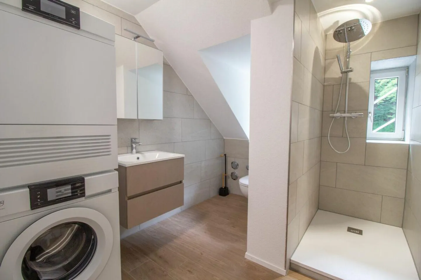 Chambres meublées et fraîchement rénovées dans des appartements partagés - idéal pour St... - Photo 7 sur 18