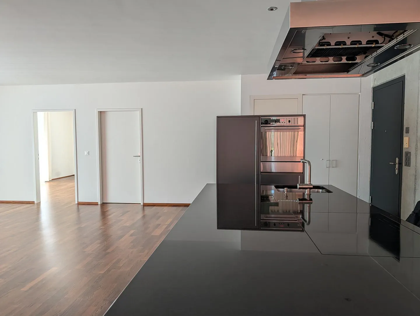 Appartement lumineux de 3,5 pièces avec vue partielle sur le lac et caractère de loft – calme et spacieux - Photo 6 sur 13